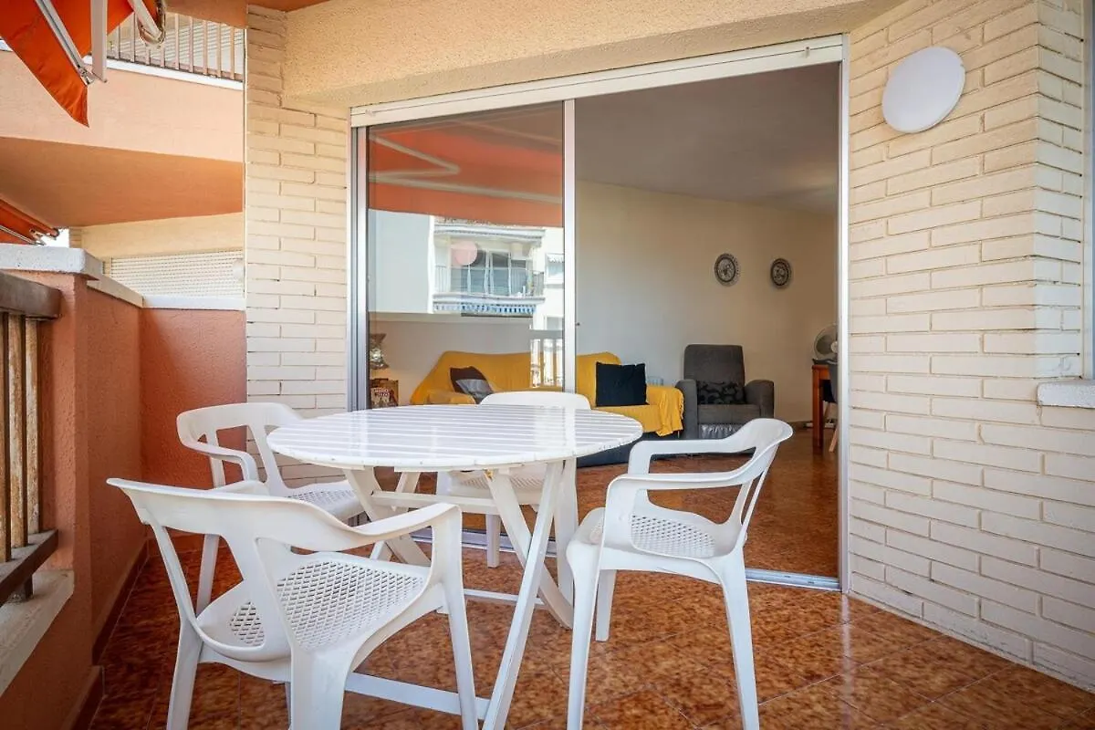 At035 Apartment Located On The First Line Of The Beach Torredembarra