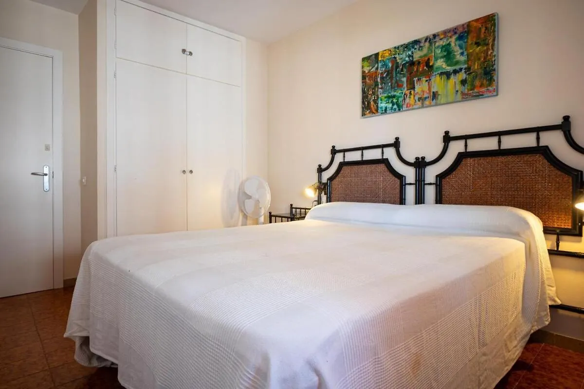 At035 Apartment Located On The First Line Of The Beach Torredembarra 0*,