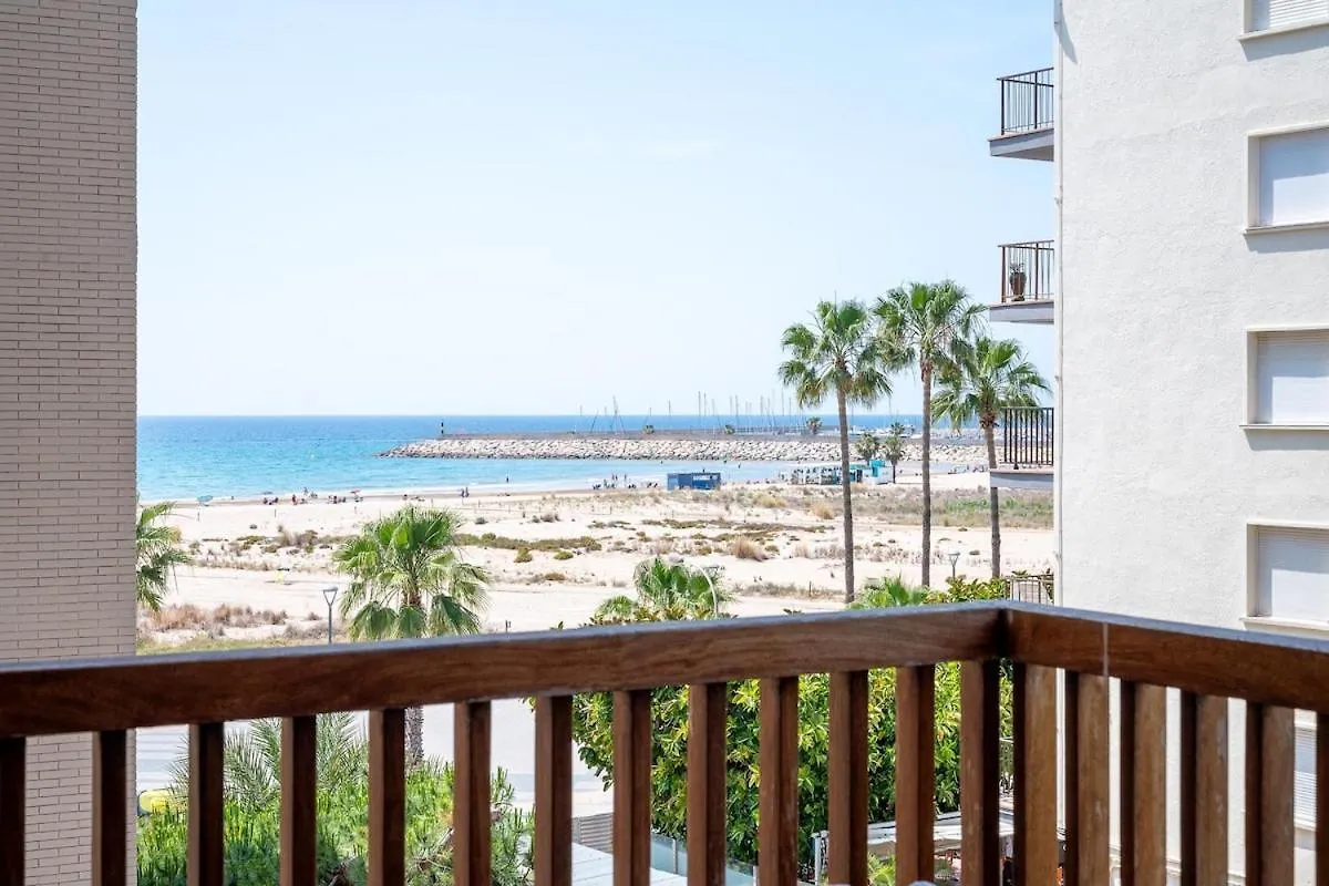 At035 Apartment Located On The First Line Of The Beach Torredembarra